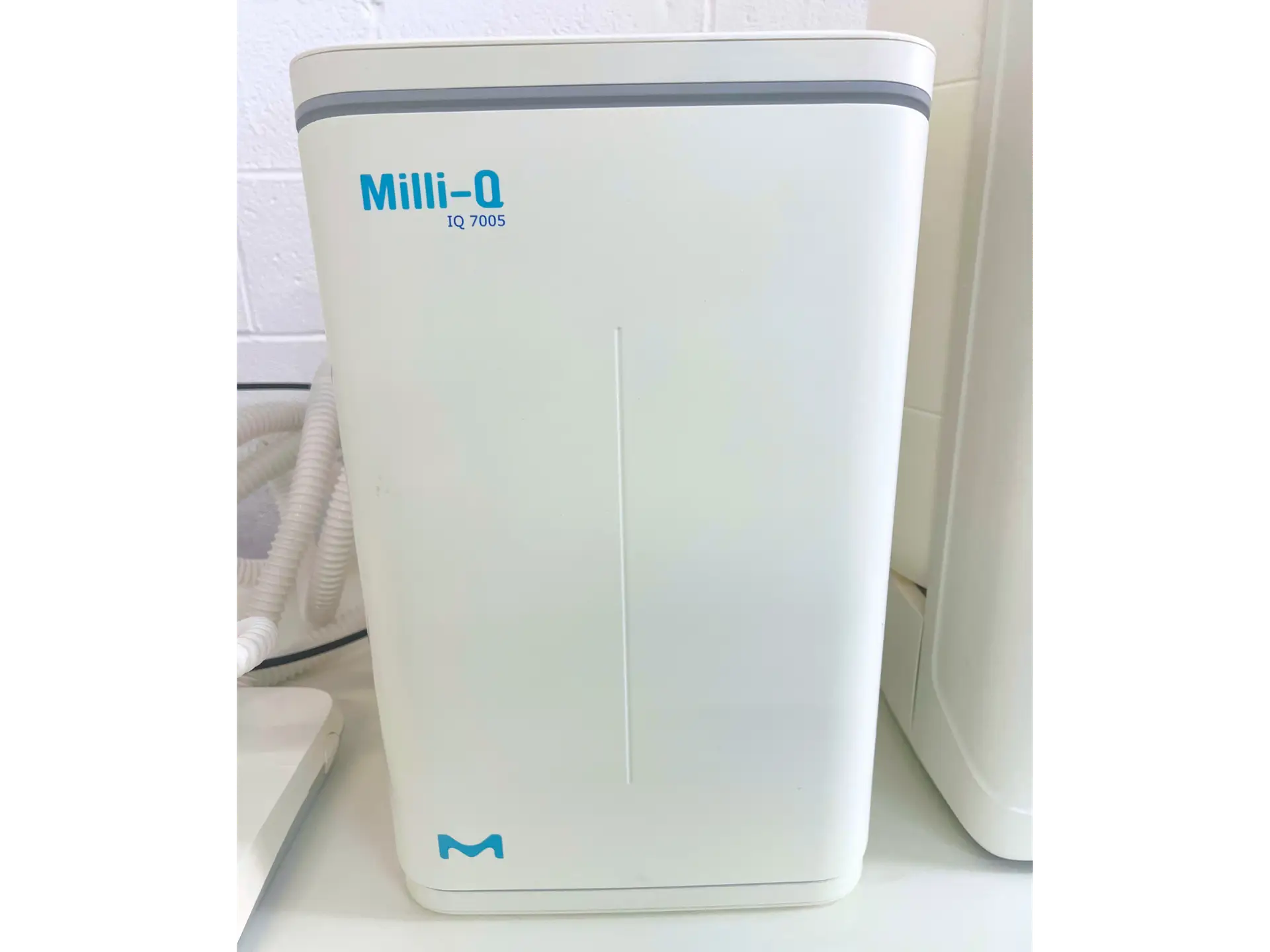 Milli-Q IQ 7005 Water Purification System Milli-Q IQ 7005 Water Purification System