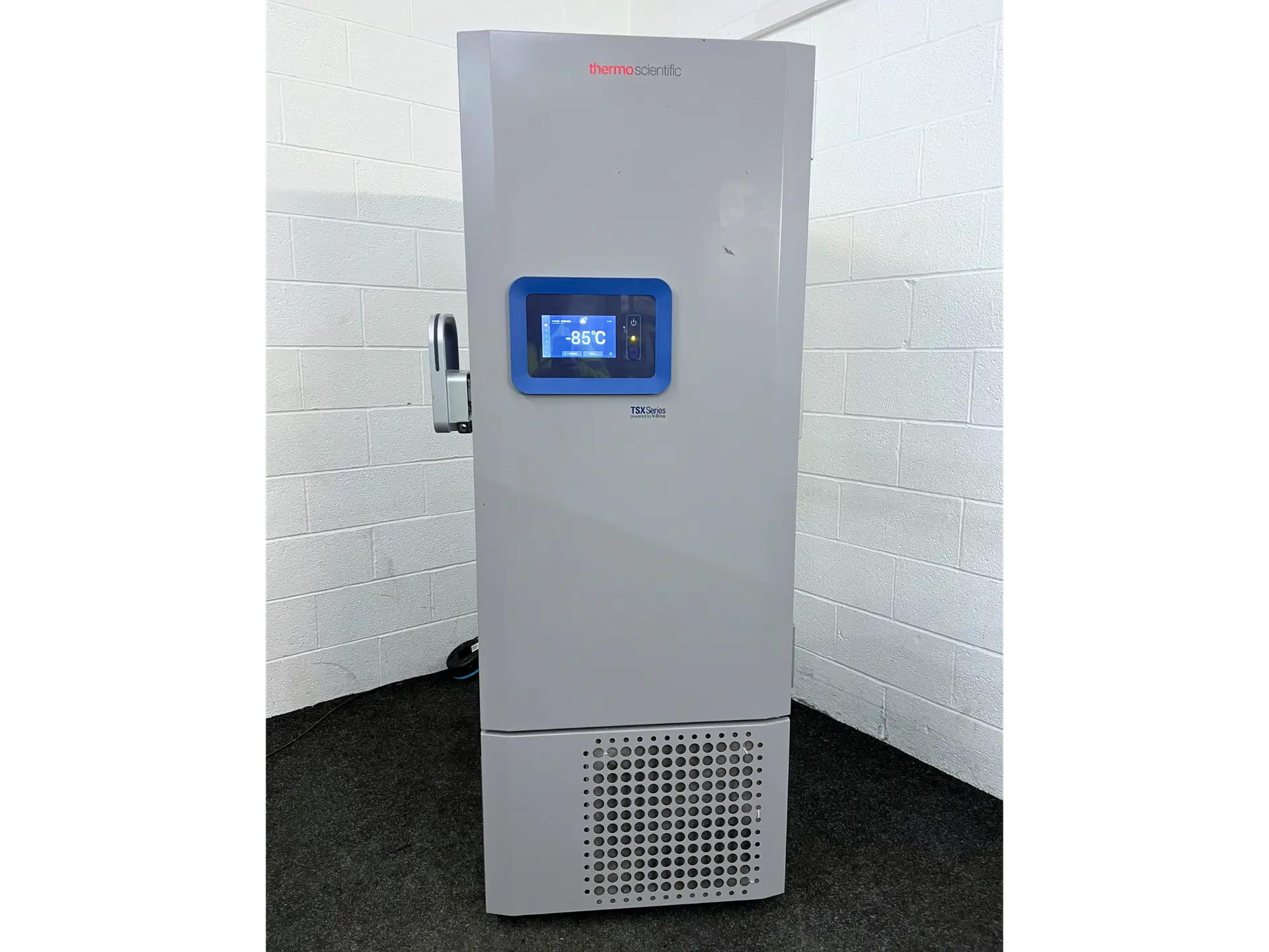 Thermo Scientific TSX40086V ULT Freezer