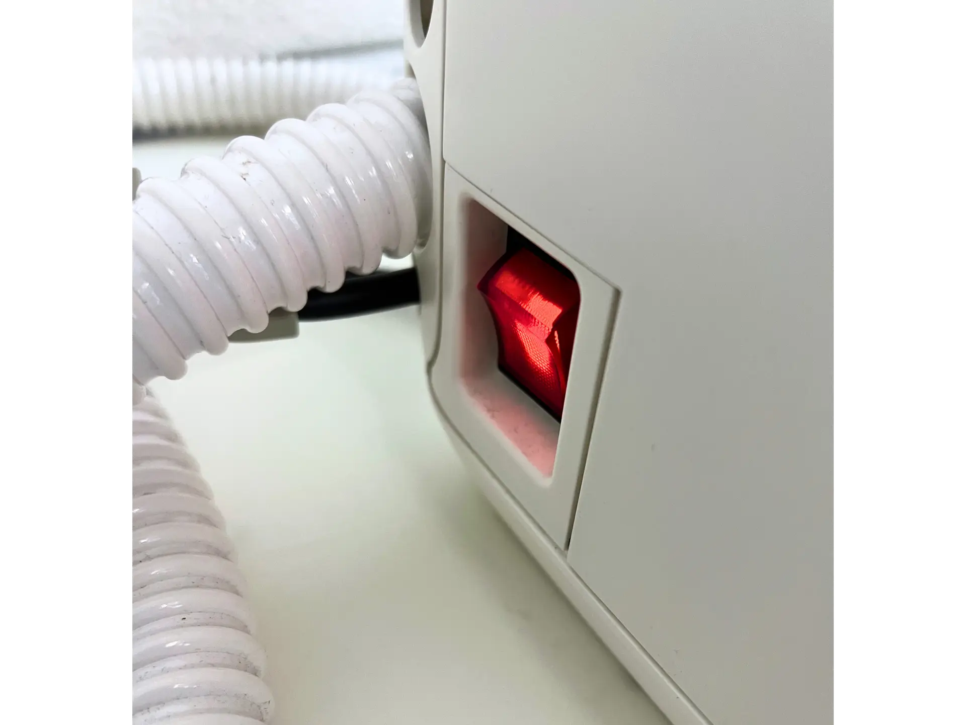 13 Milli-Q IQ 7005 Water Purification System