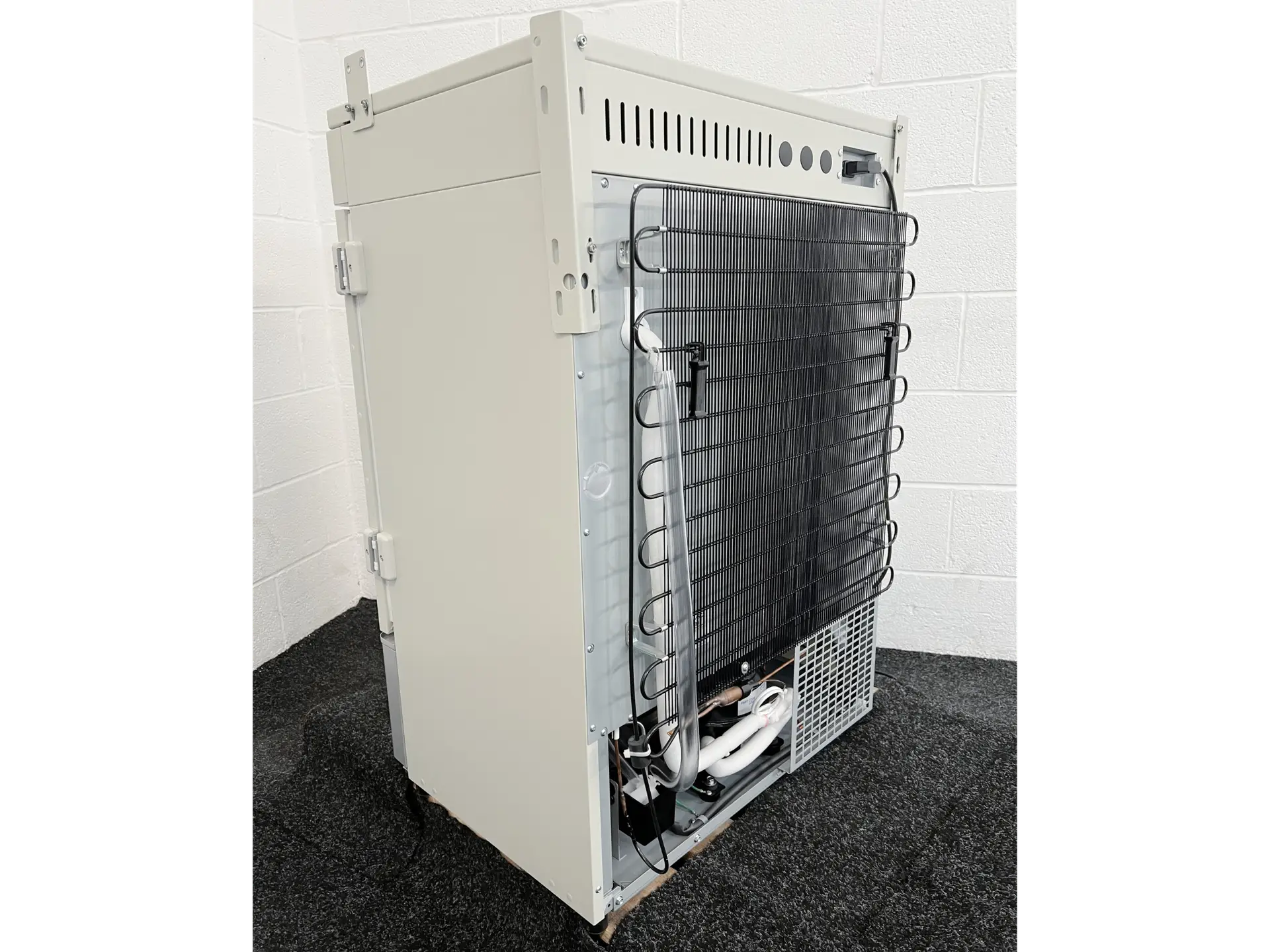 13 PHCBI MIR-154 Cooled Incubator