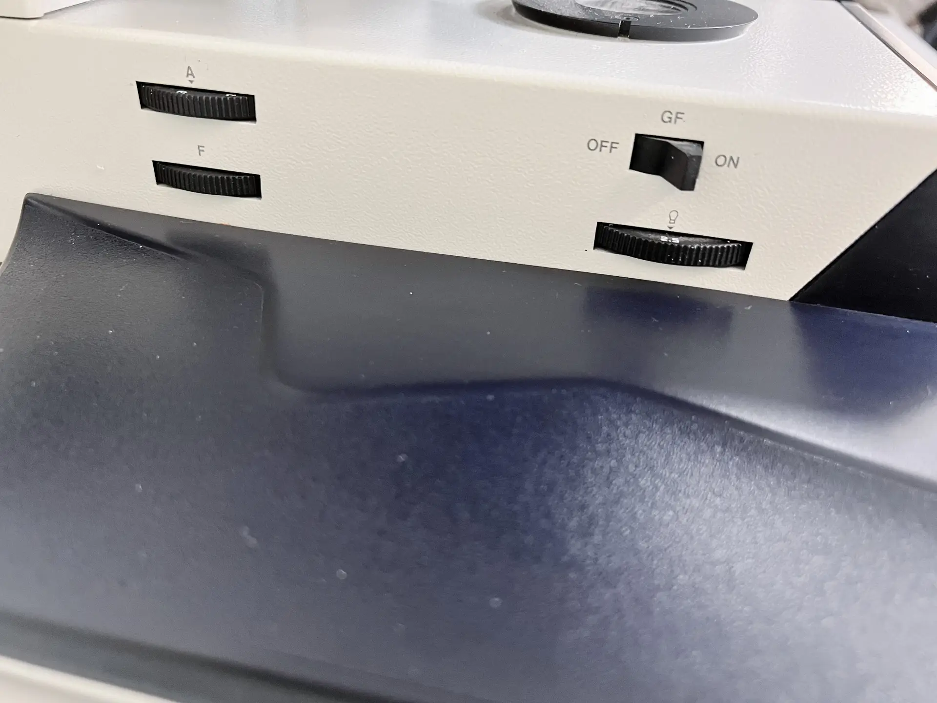 13 Leica DMR Microscope System