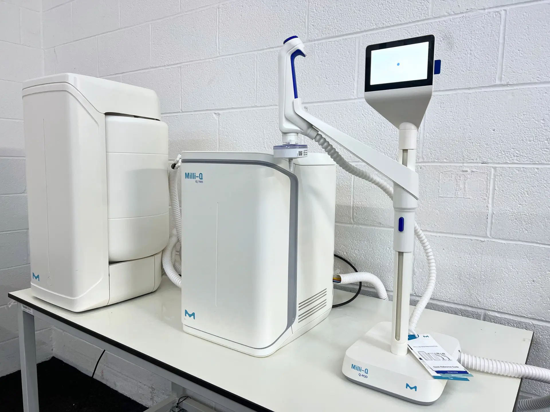 2 Milli-Q IQ 7005 Water Purification System