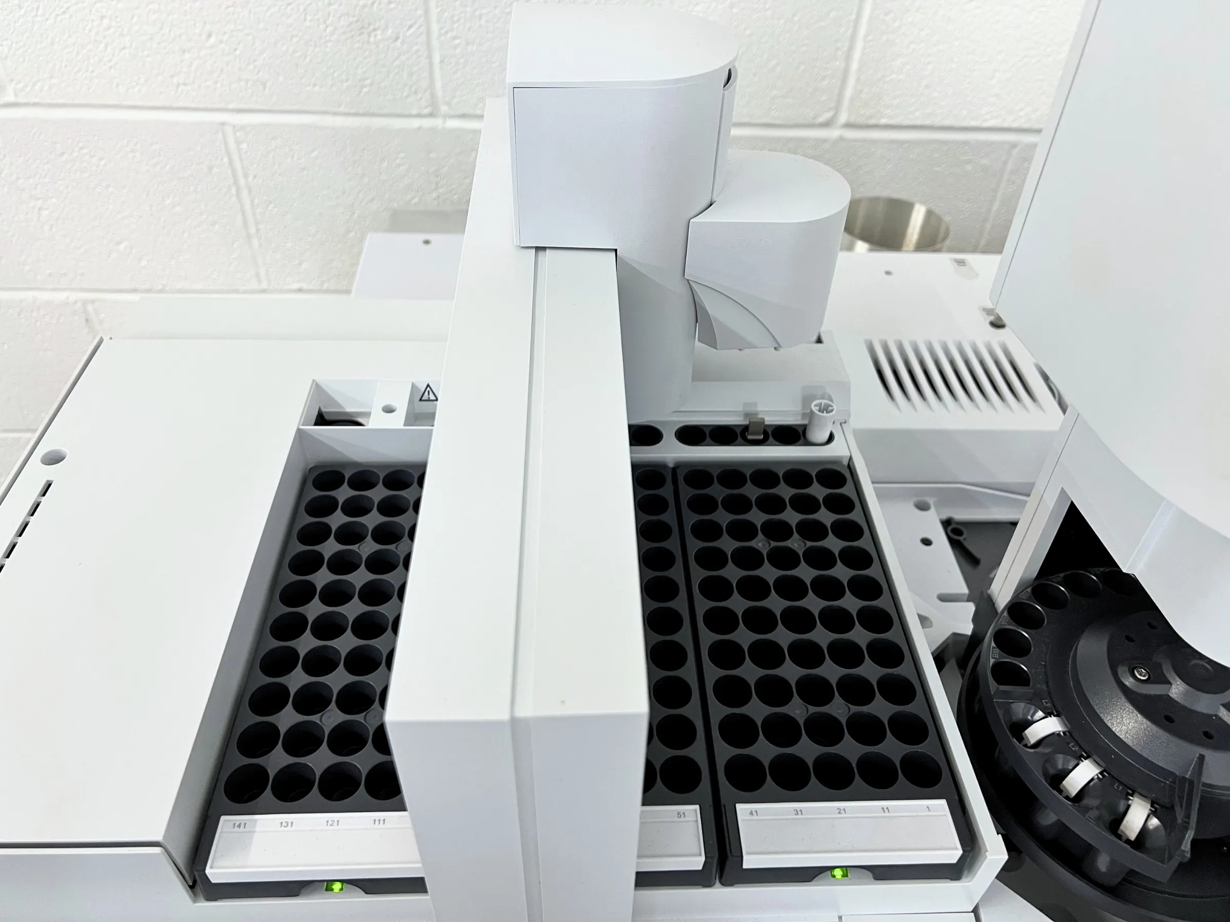 4 Agilent 8890 GC System