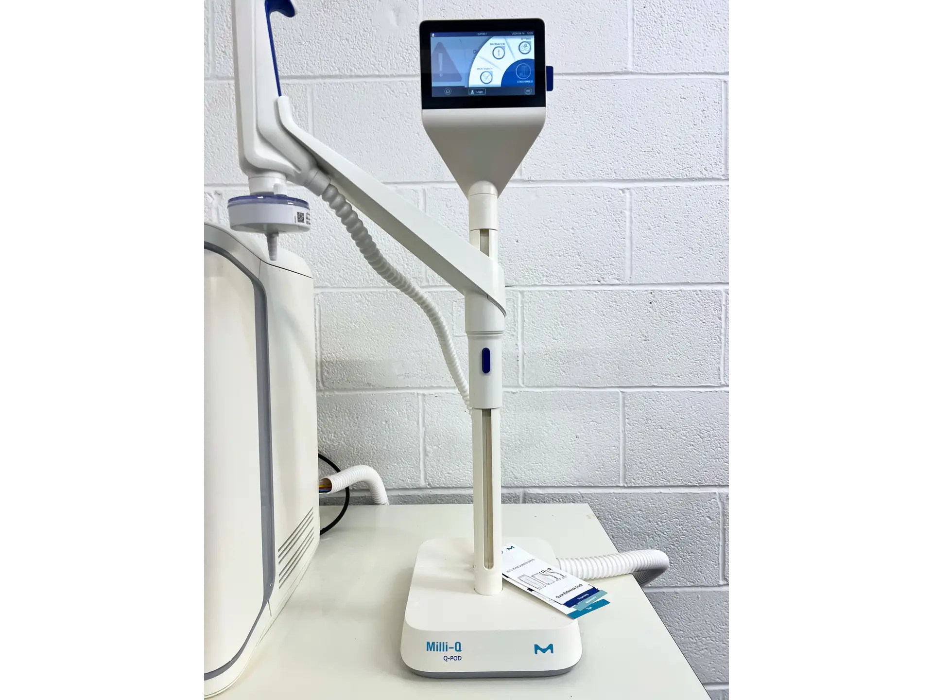 5 Milli-Q IQ 7005 Water Purification System