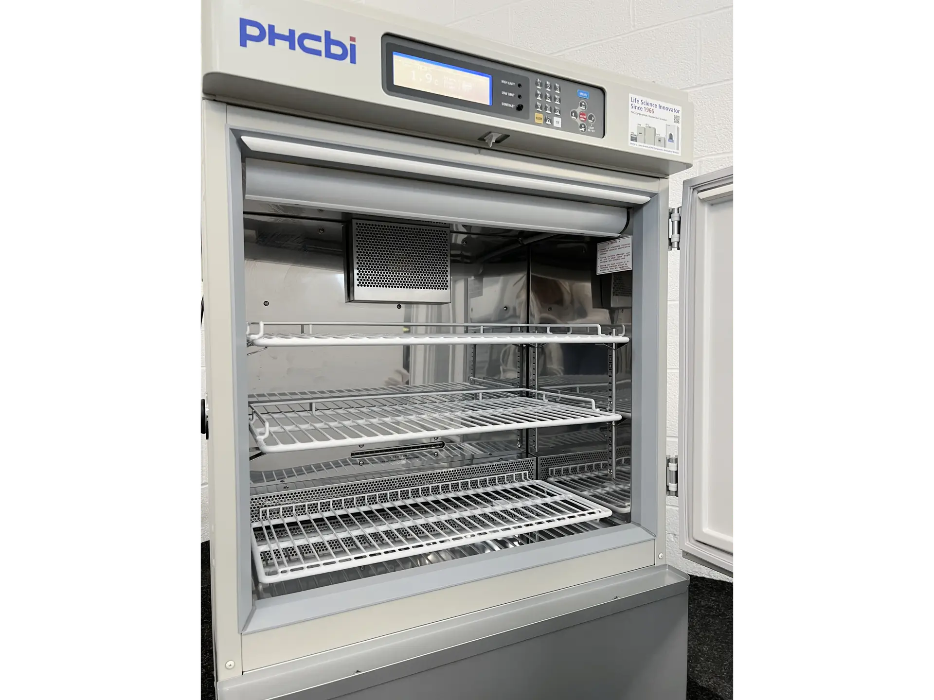 8 PHCBI MIR-154 Cooled Incubator