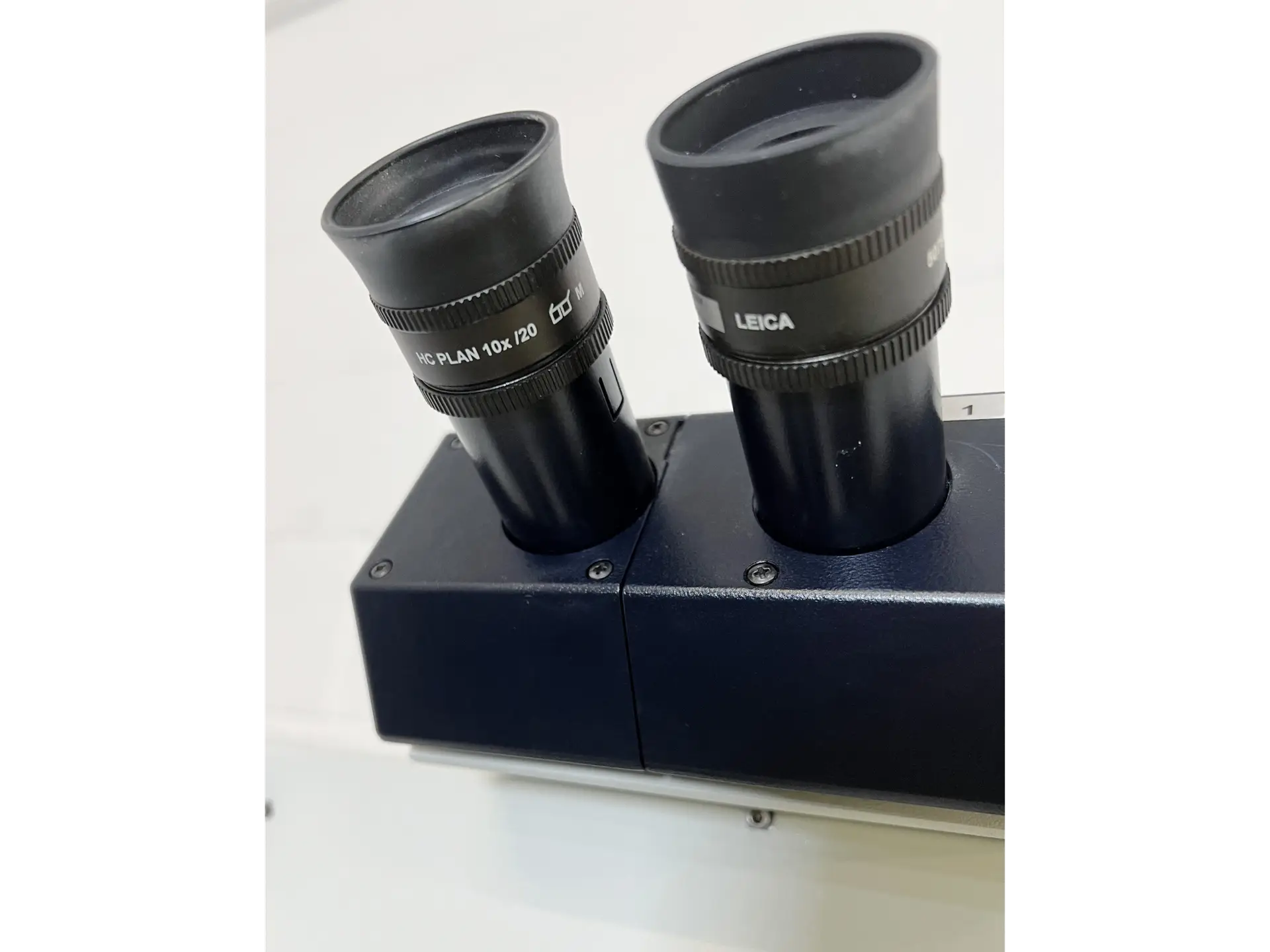 9 Leica DMR Microscope System