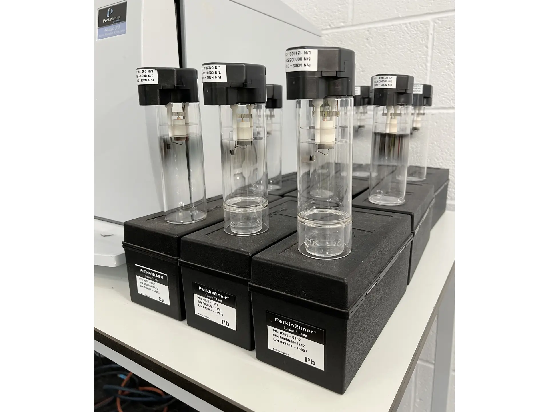 10 Perkin Elmer AAnalyst 200 Spectrometer