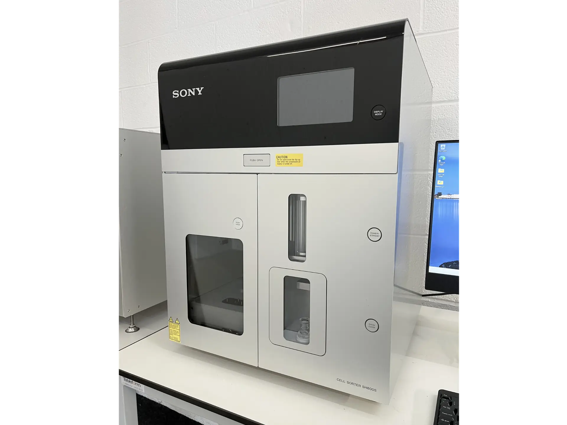 4 Sony Cell Sorter SH800S