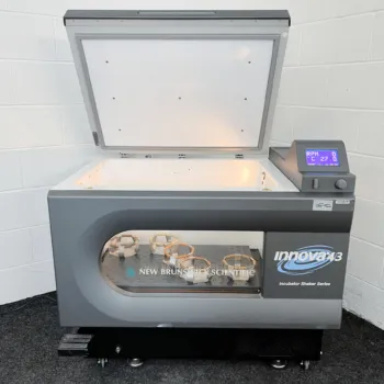 New Brunswick Innova 43 Incubator Shaker