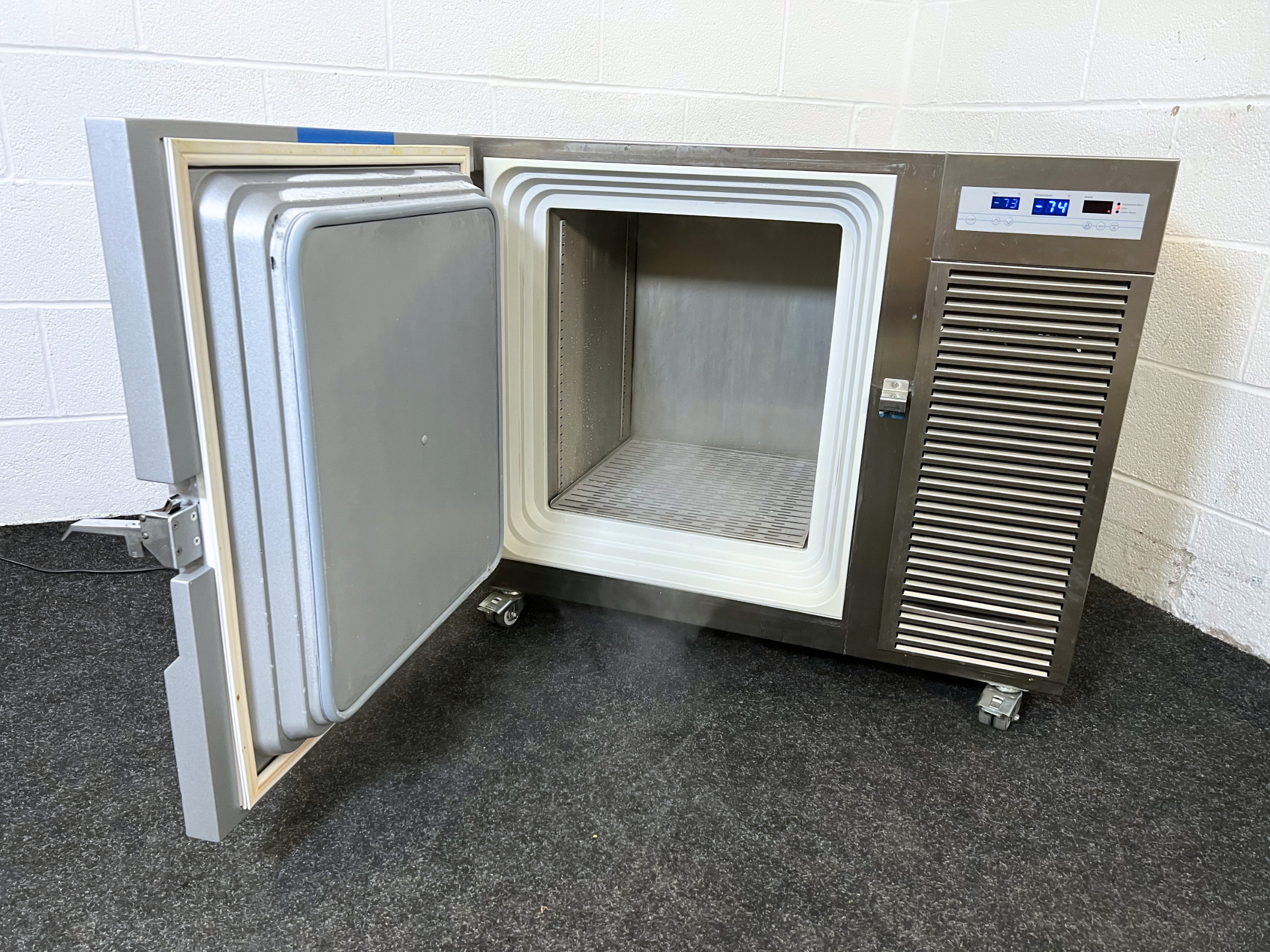 Labcold LULT80100 ULT Freezer - Richmond Scientific