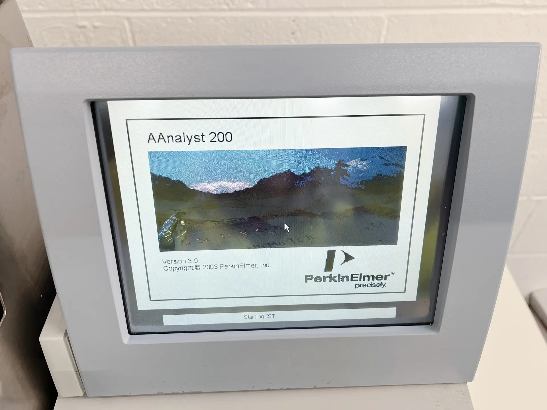 6 Perkin Elmer AAnalyst 200 Spectrometer