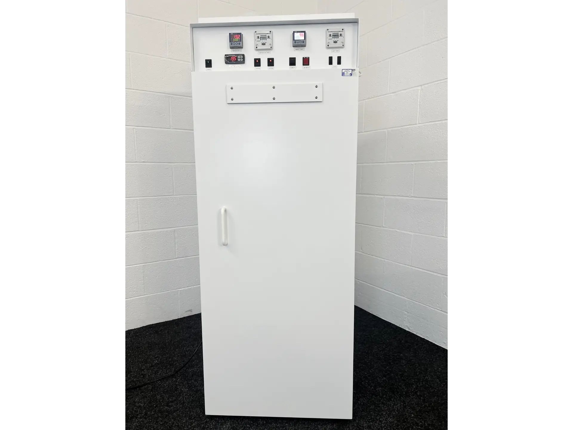 Leec SL3/RH Environmental Chamber