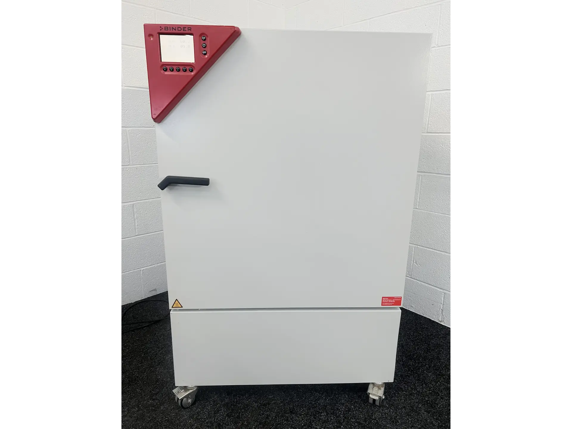 1 Binder KMF-240 Climate Chamber