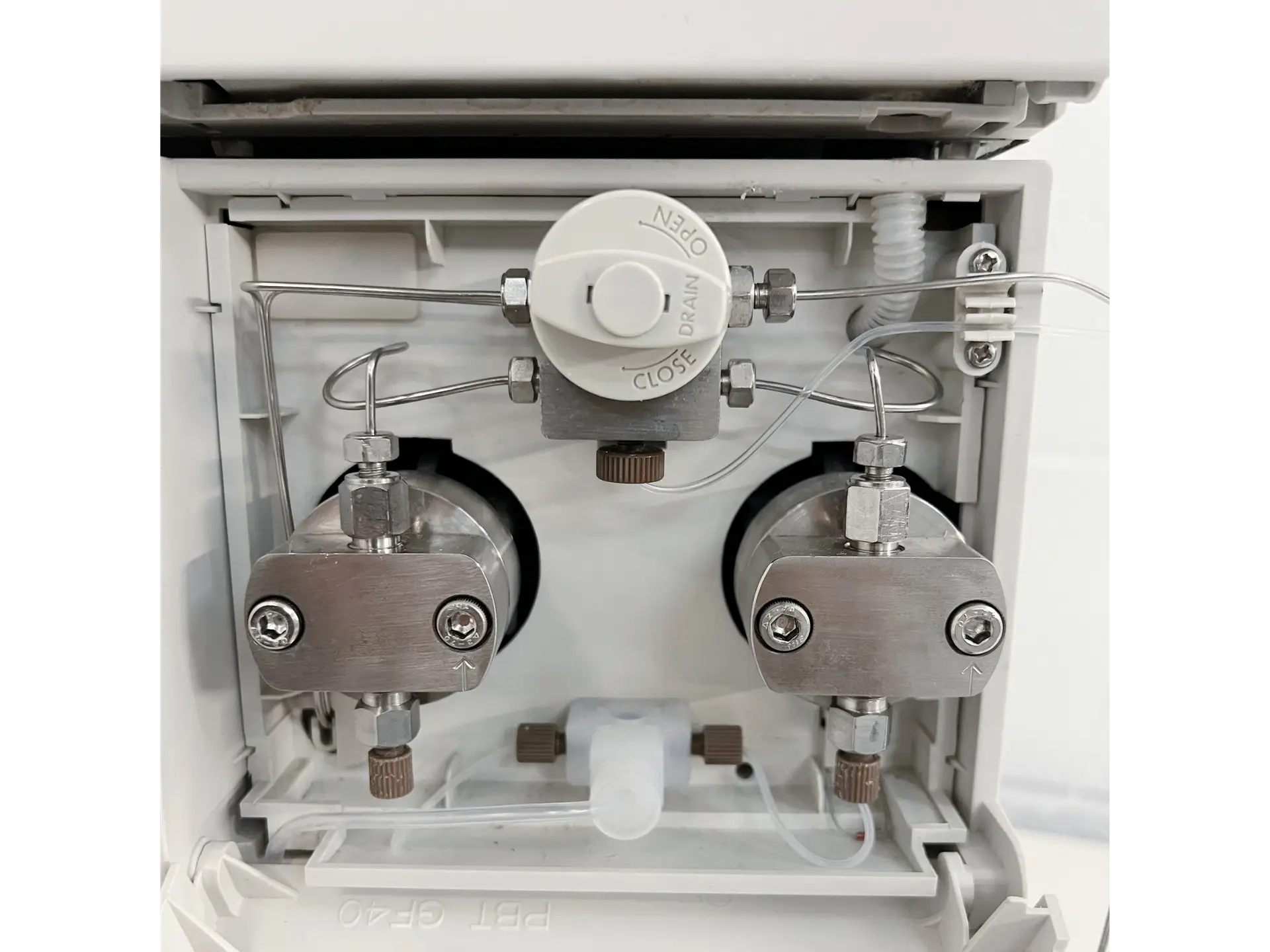 9 Shimadzu HPLC System