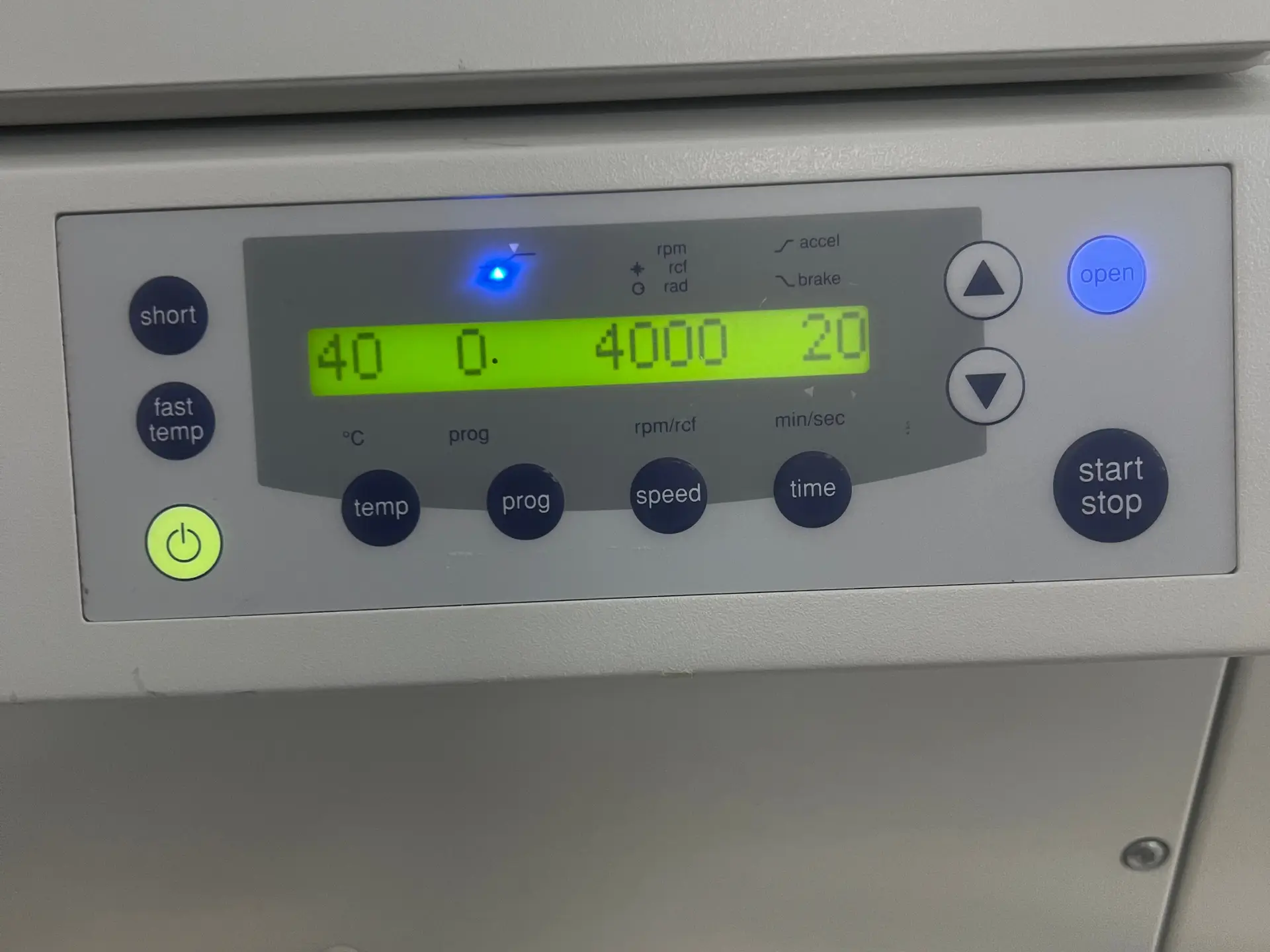 Eppendorf 5804R Centrifuge with S-4-72 Swing Bucket Rotor ( (11)