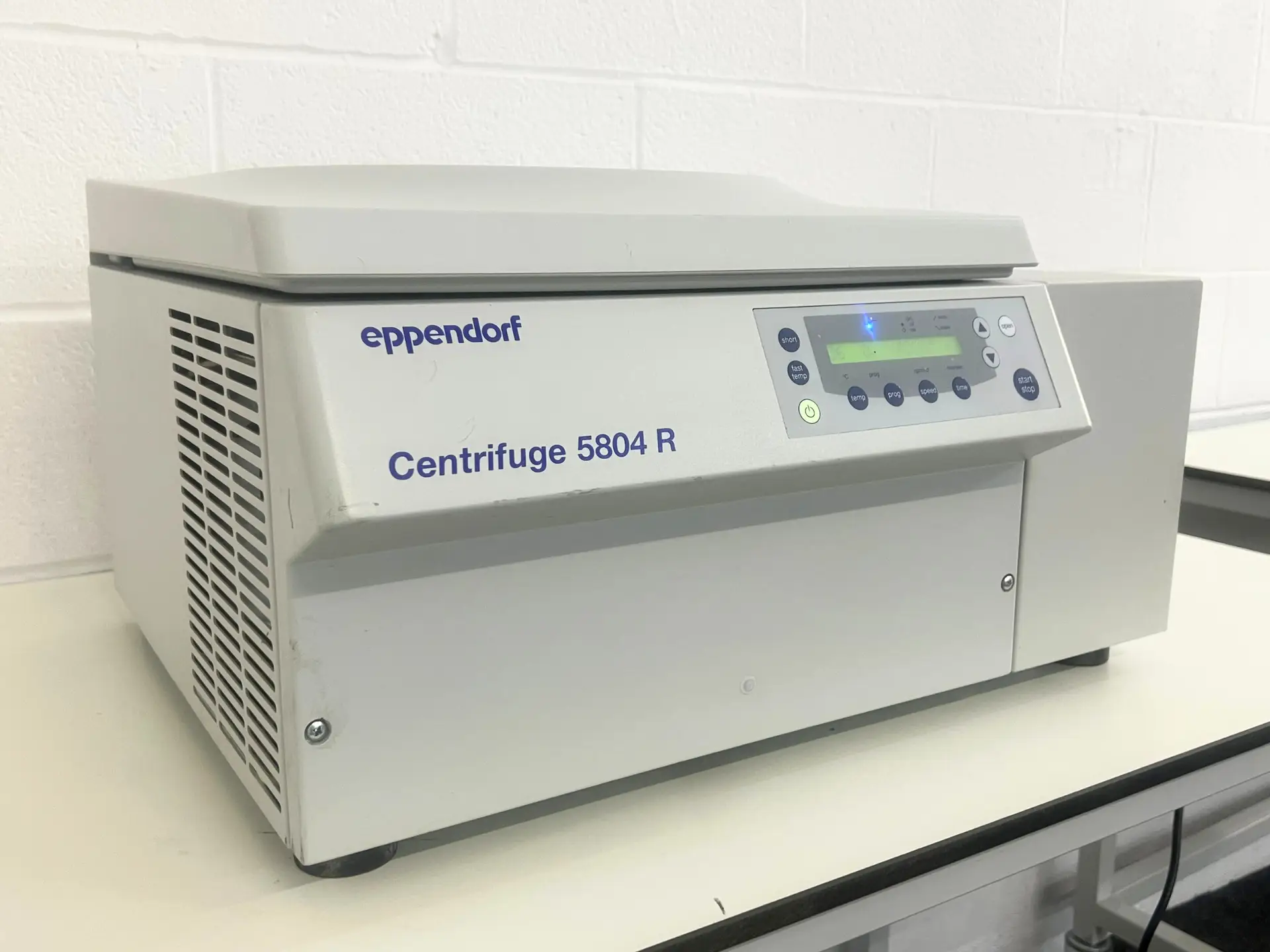 Eppendorf 5804R Centrifuge with S-4-72 Swing Bucket Rotor ( (14)