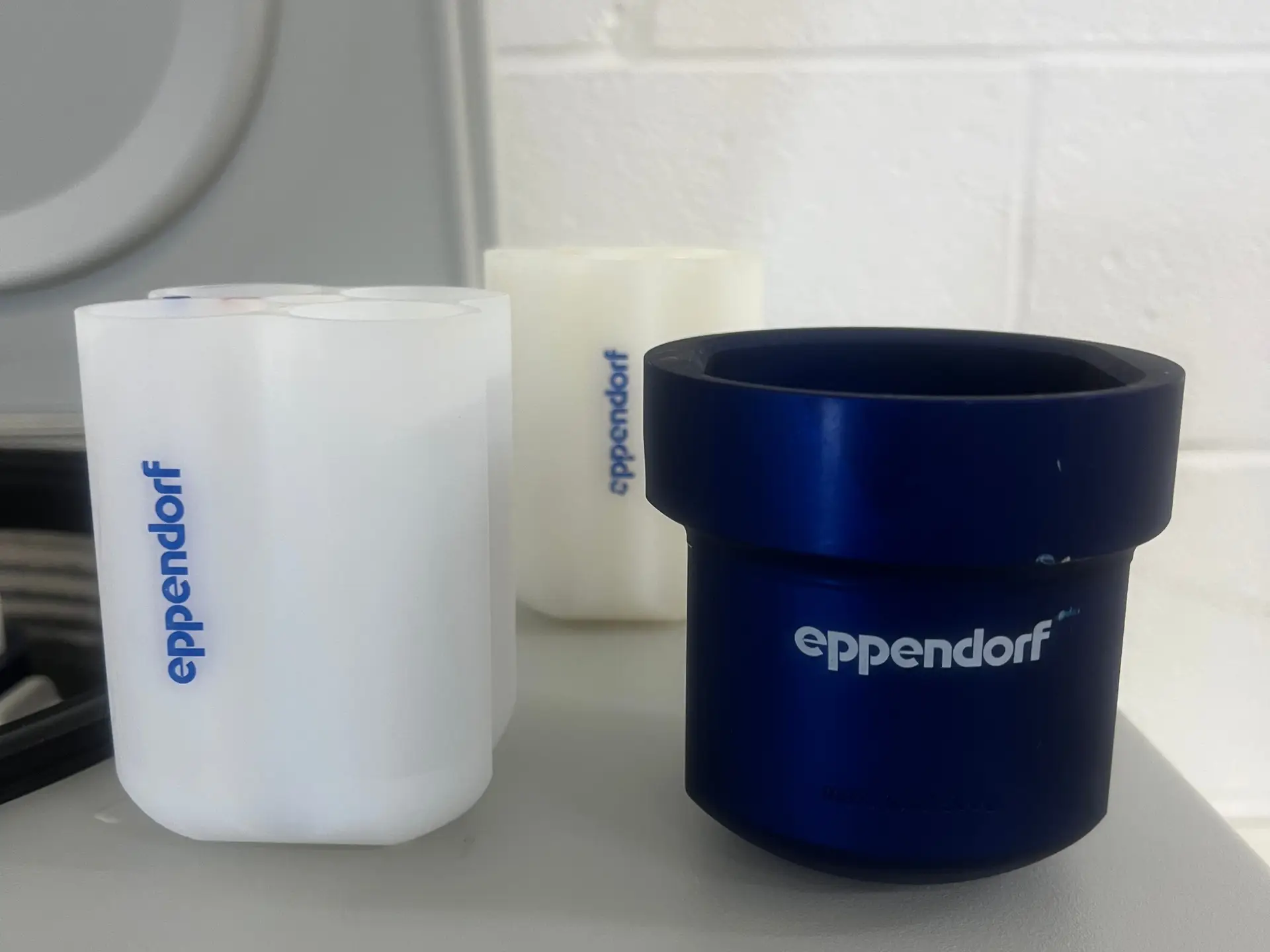 Eppendorf 5804R Centrifuge with S-4-72 Swing Bucket Rotor ( (5)