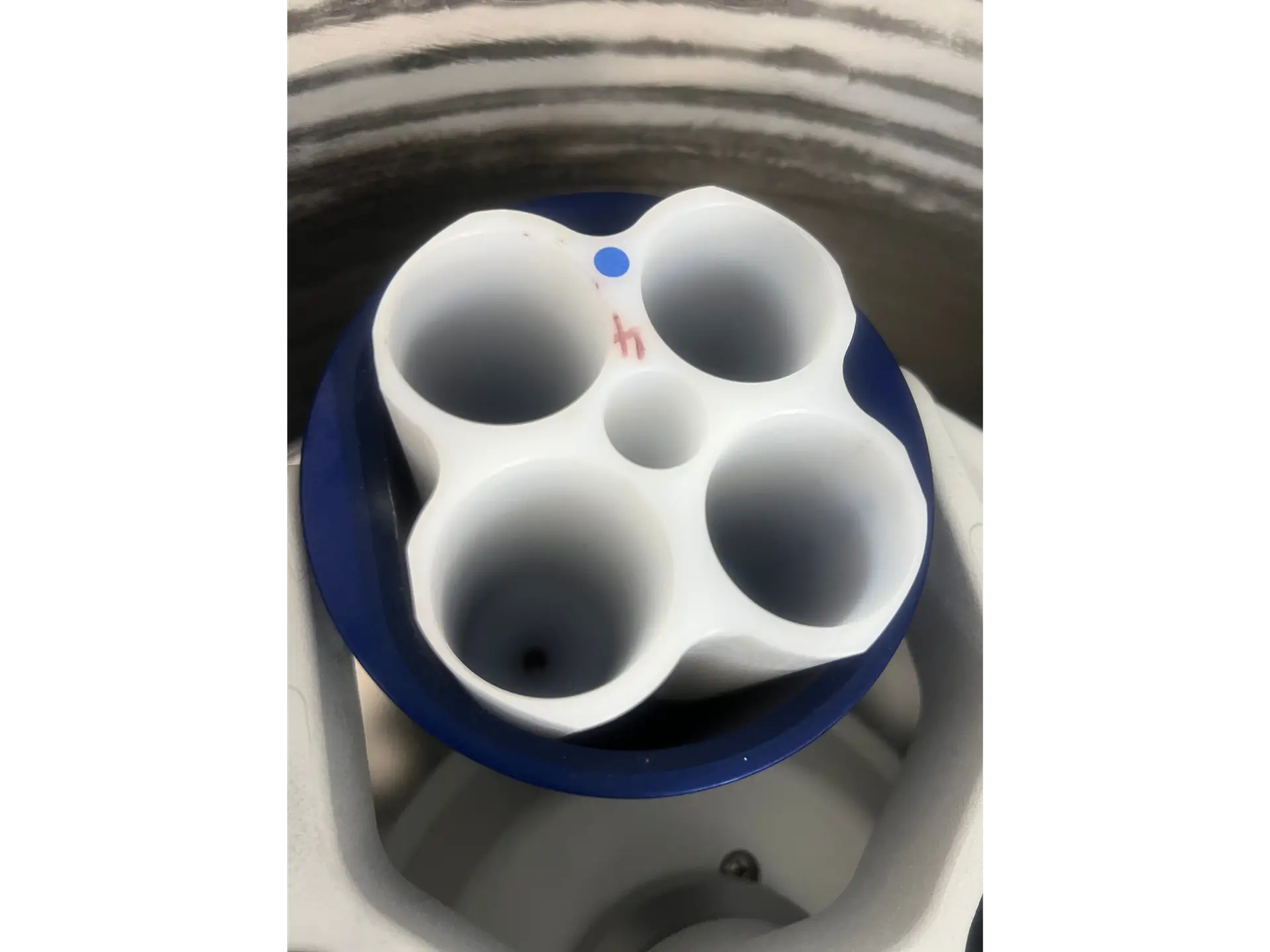 Eppendorf 5804R Centrifuge with S-4-72 Swing Bucket Rotor ( (8)