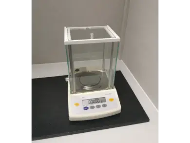 Sartorius TE64 Analytical Balance