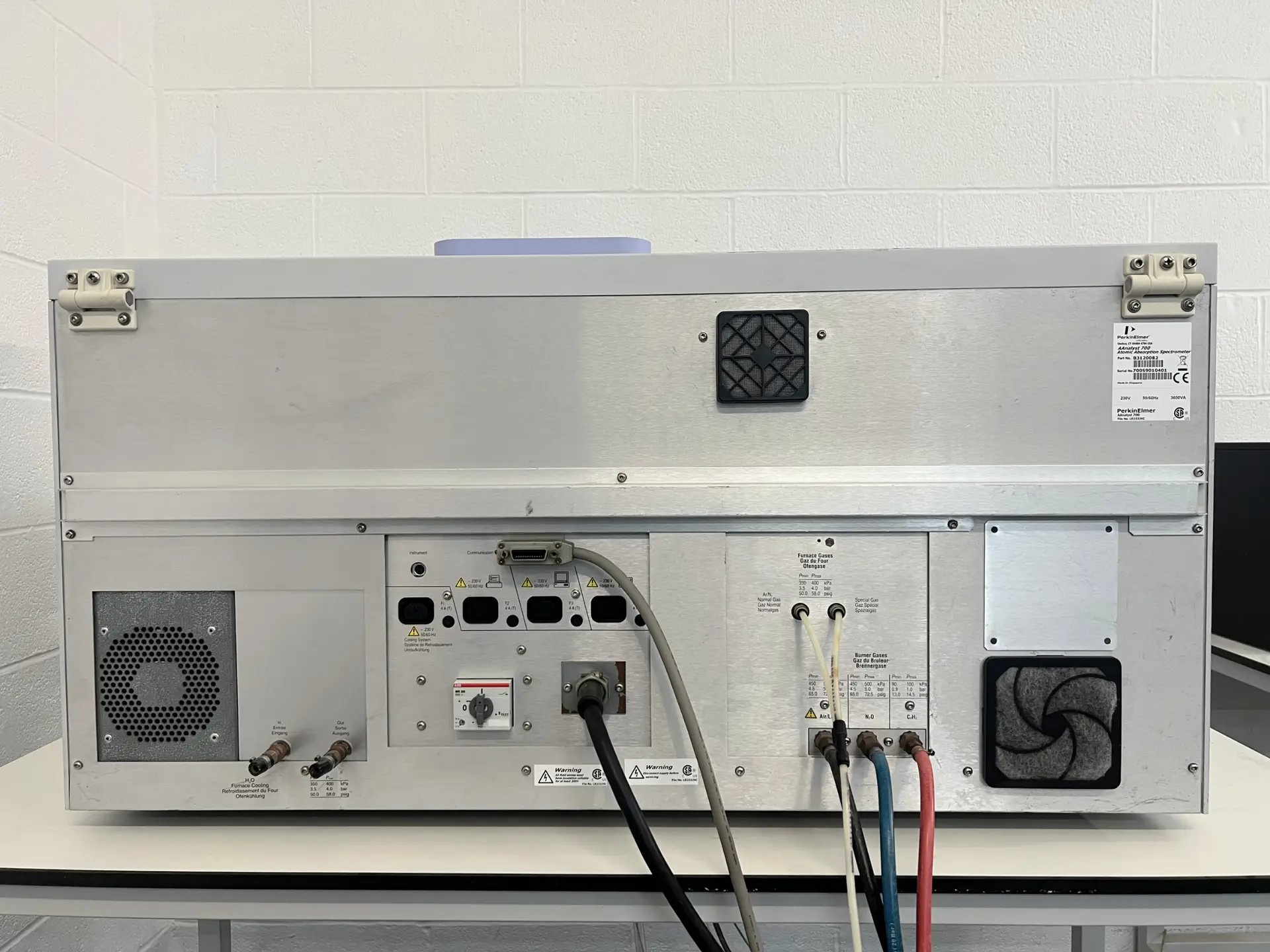 14 Perkin Elmer AAnalyst 700 Spectrometer