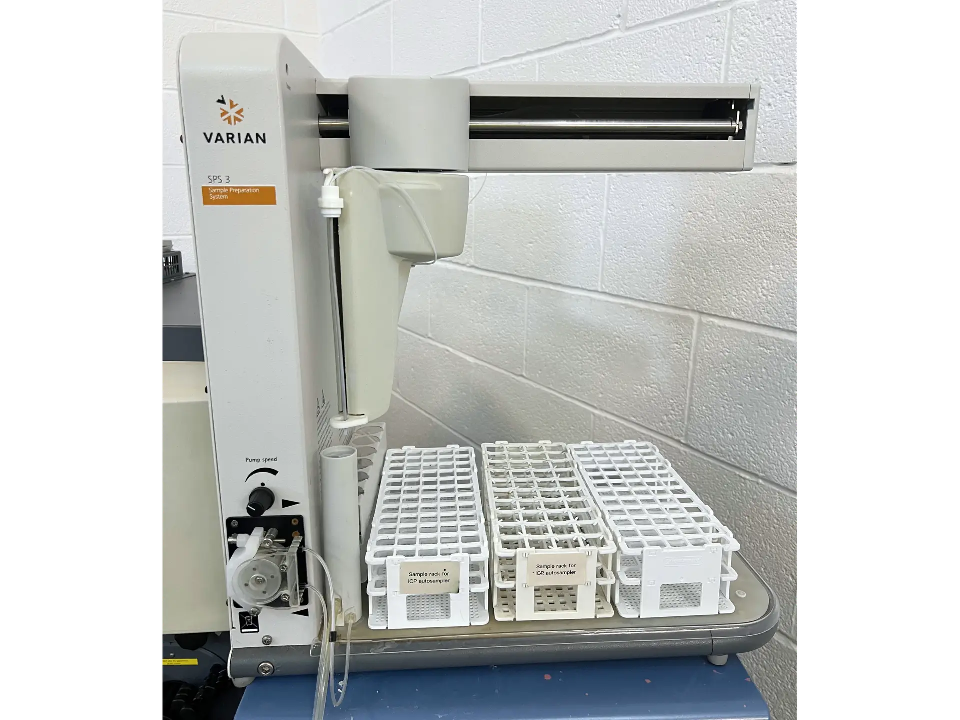 14 Varian 720-ES ICP System