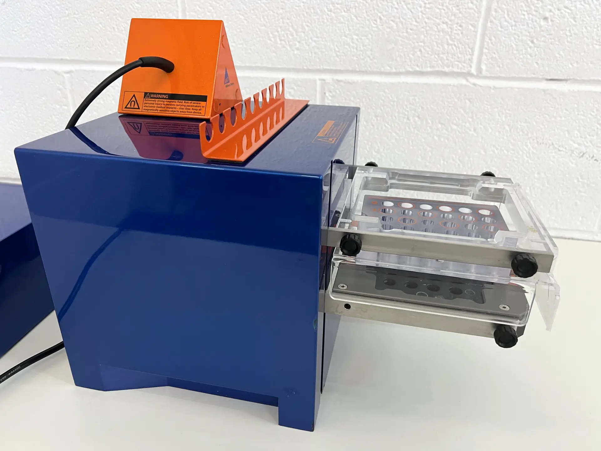 4 MultiMACS Cell24 Separator Plus