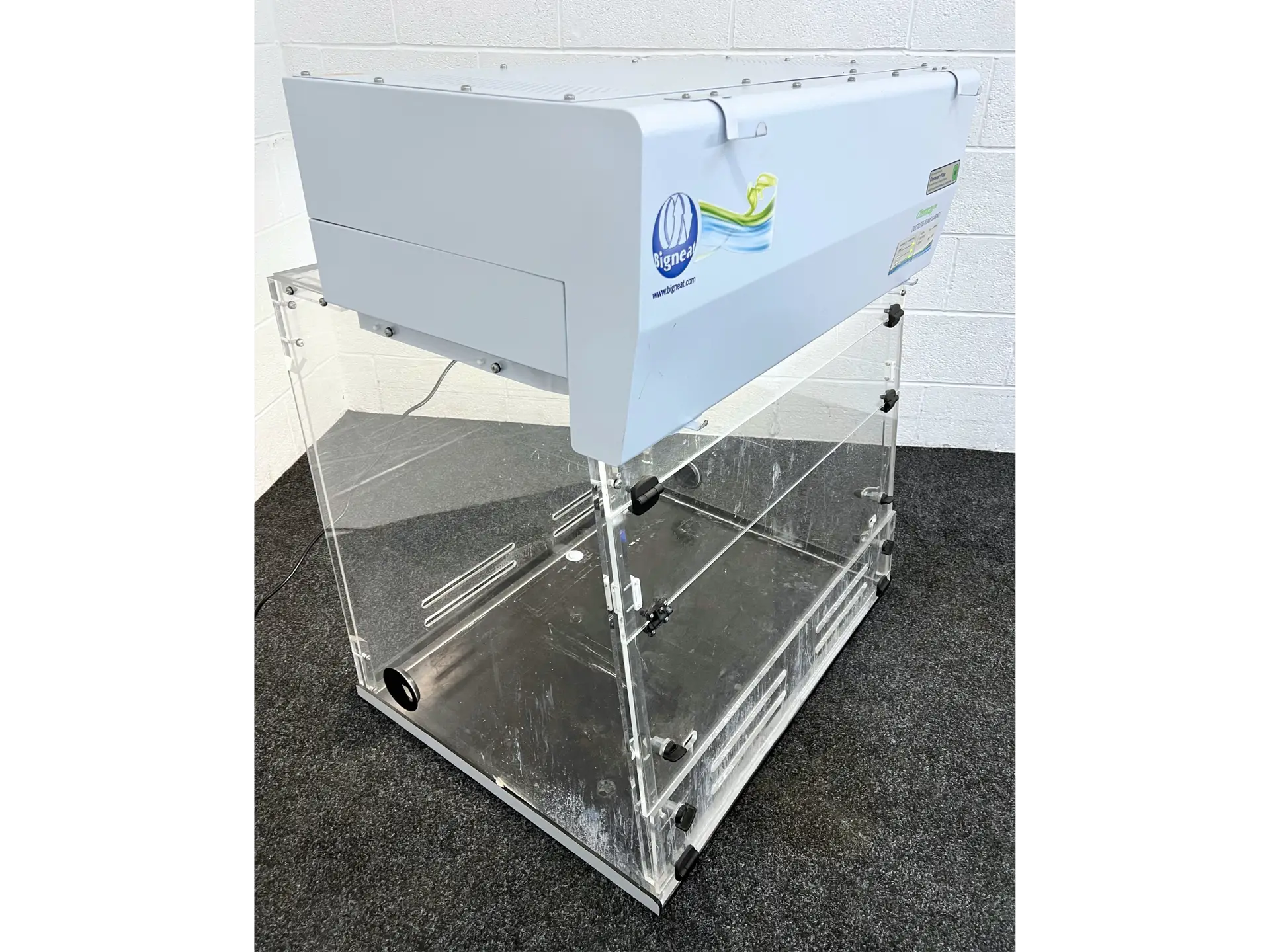 5 Bigneat Chemcap Clearview Ductless Fume Cabinet