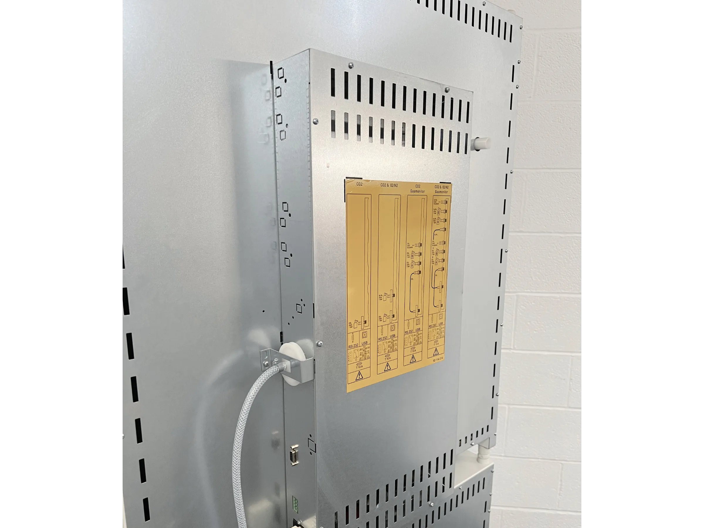 6 Thermo Scientific HERAcell 240i CO2 Incubator
