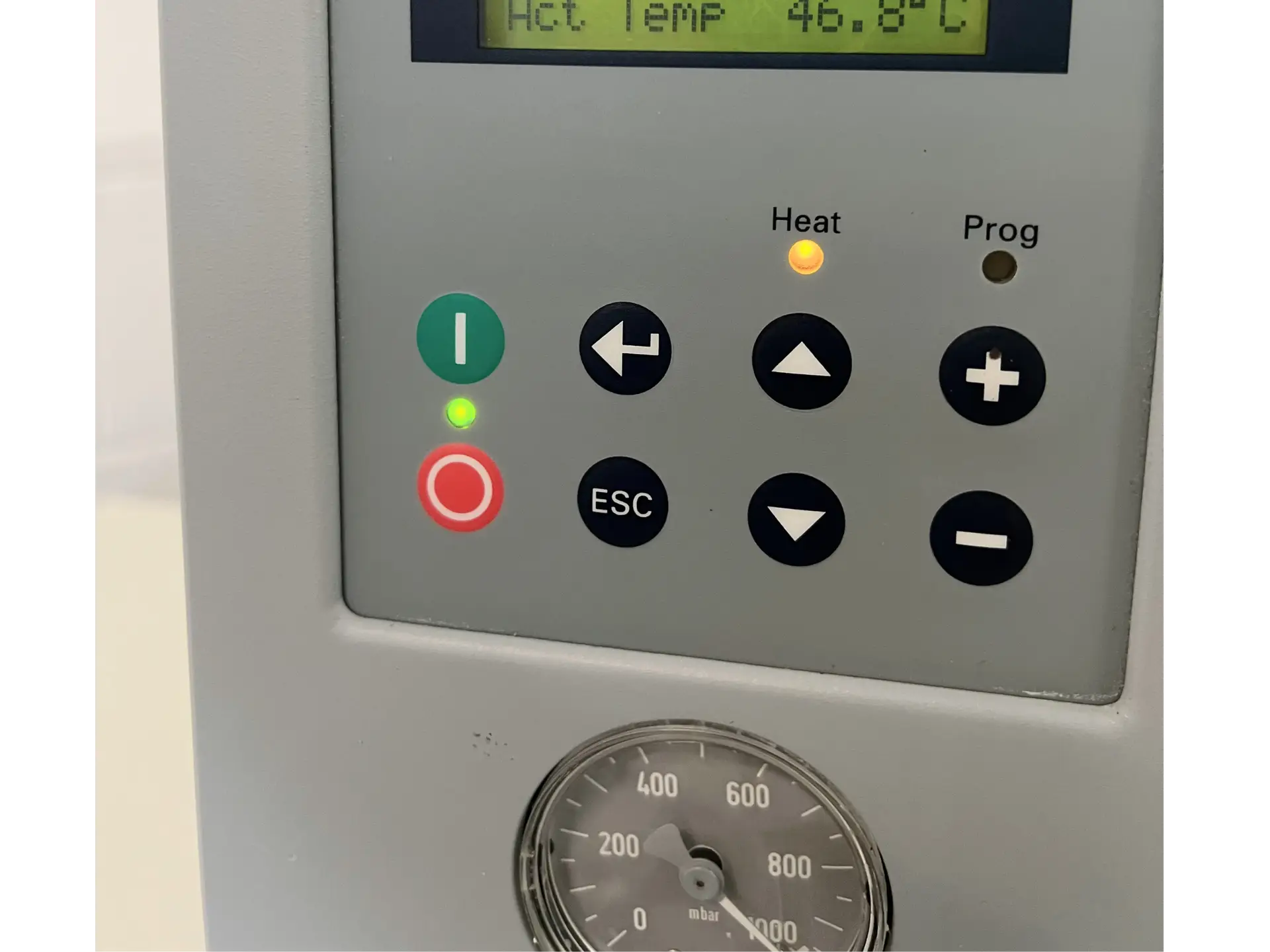 8 SalvisLab VC-20 Vacuum Oven