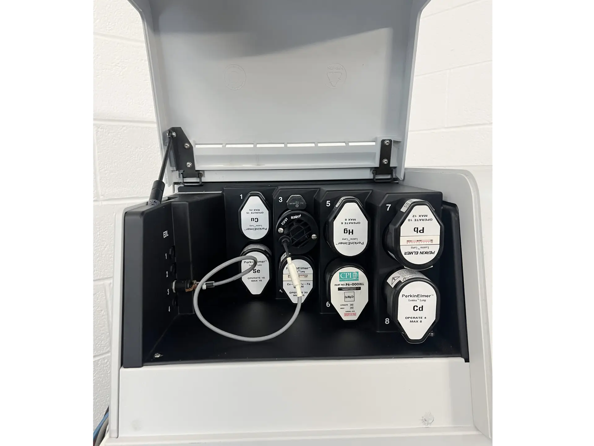 9 Perkin Elmer AAnalyst 700 Spectrometer