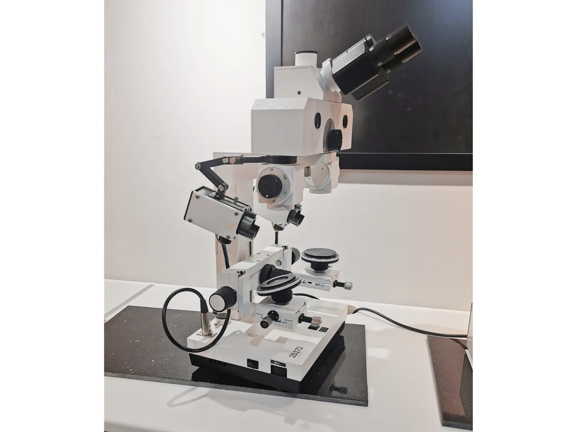 2 Forensic Bullet Comparison Microscope