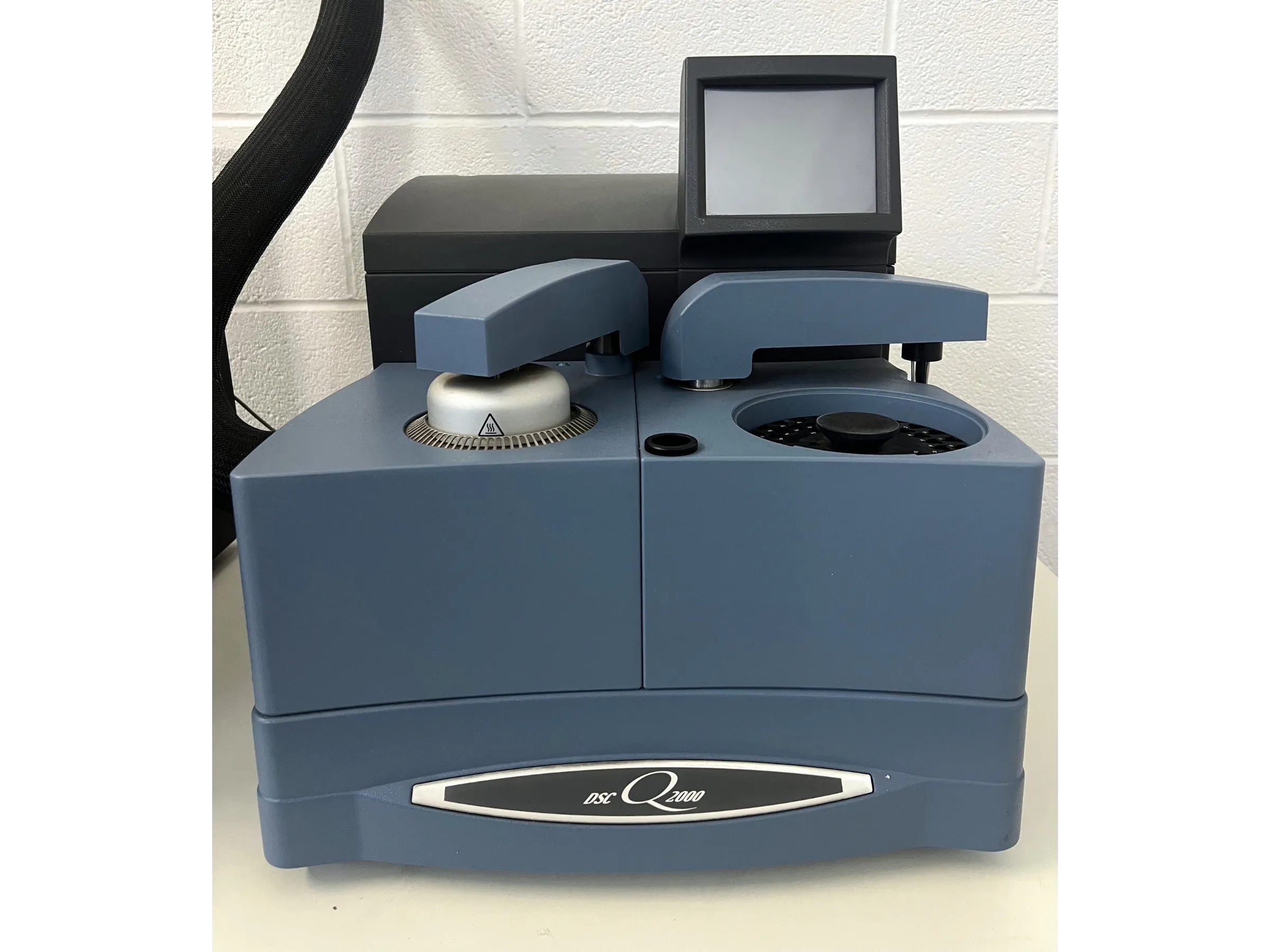 3 DSC Q2000 Differential Scanning Calorimeter