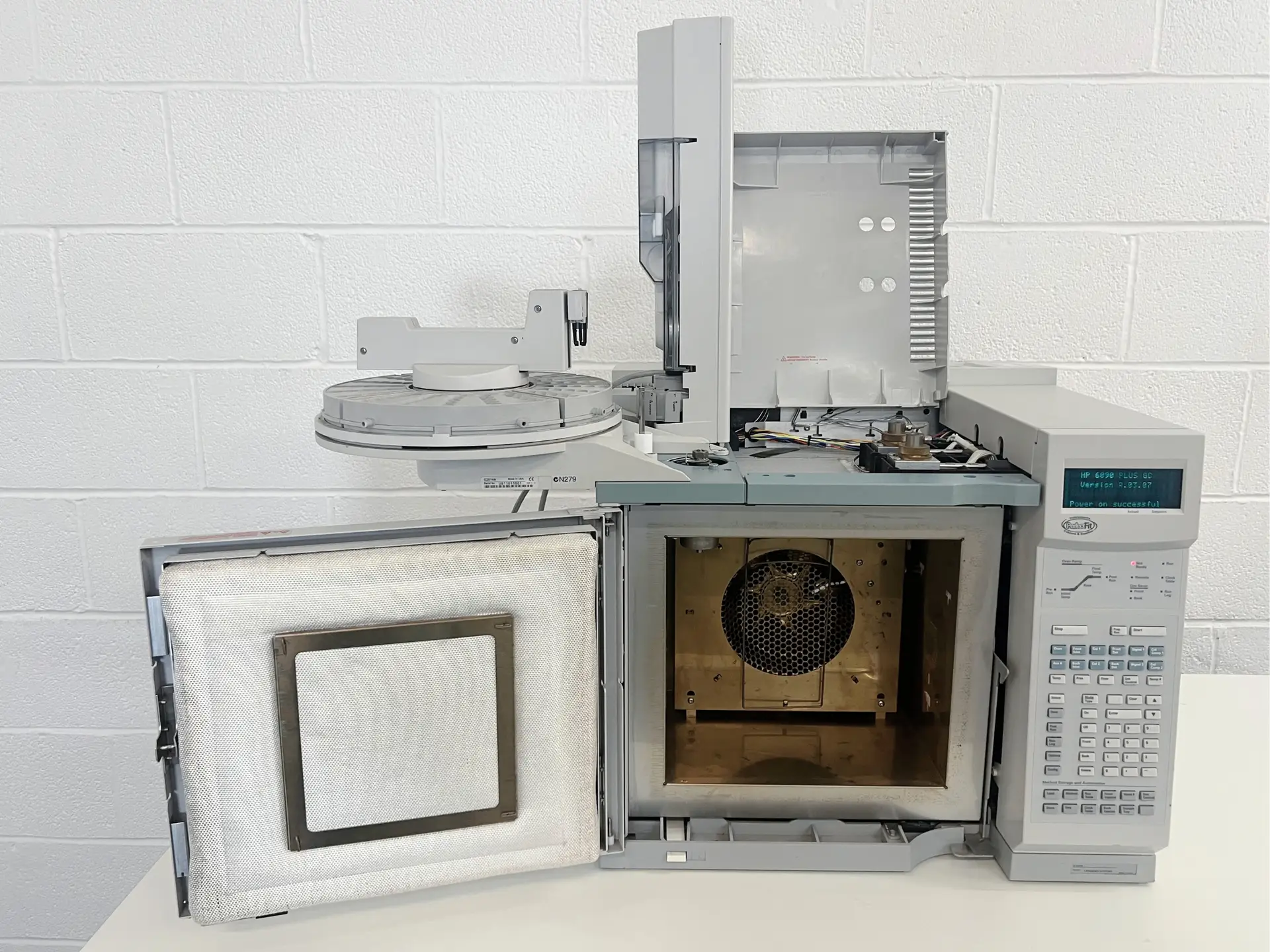 7 Agilent 6890 Series GC w/ Autosampler & Injector