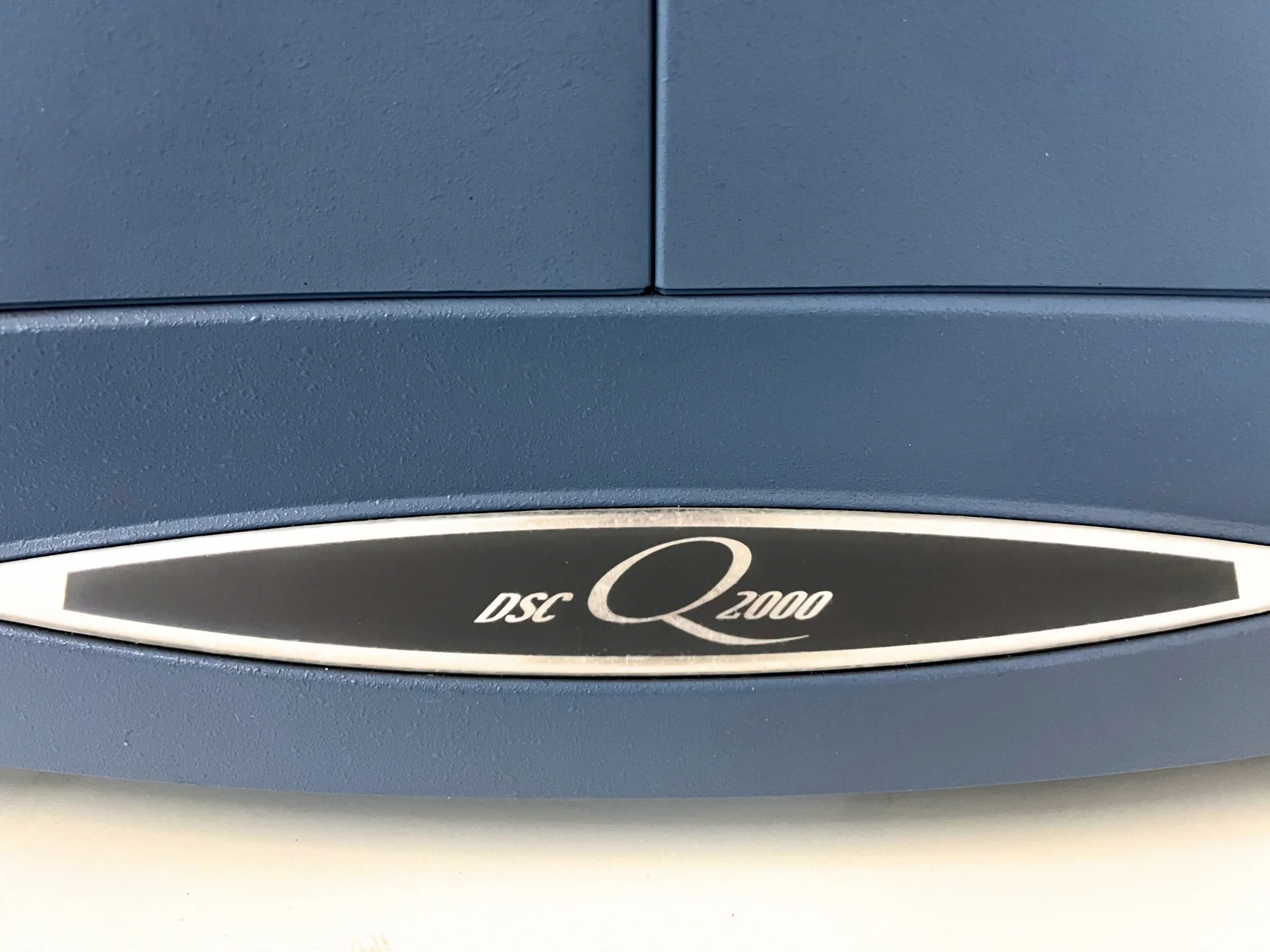 8 DSC Q2000 Differential Scanning Calorimeter