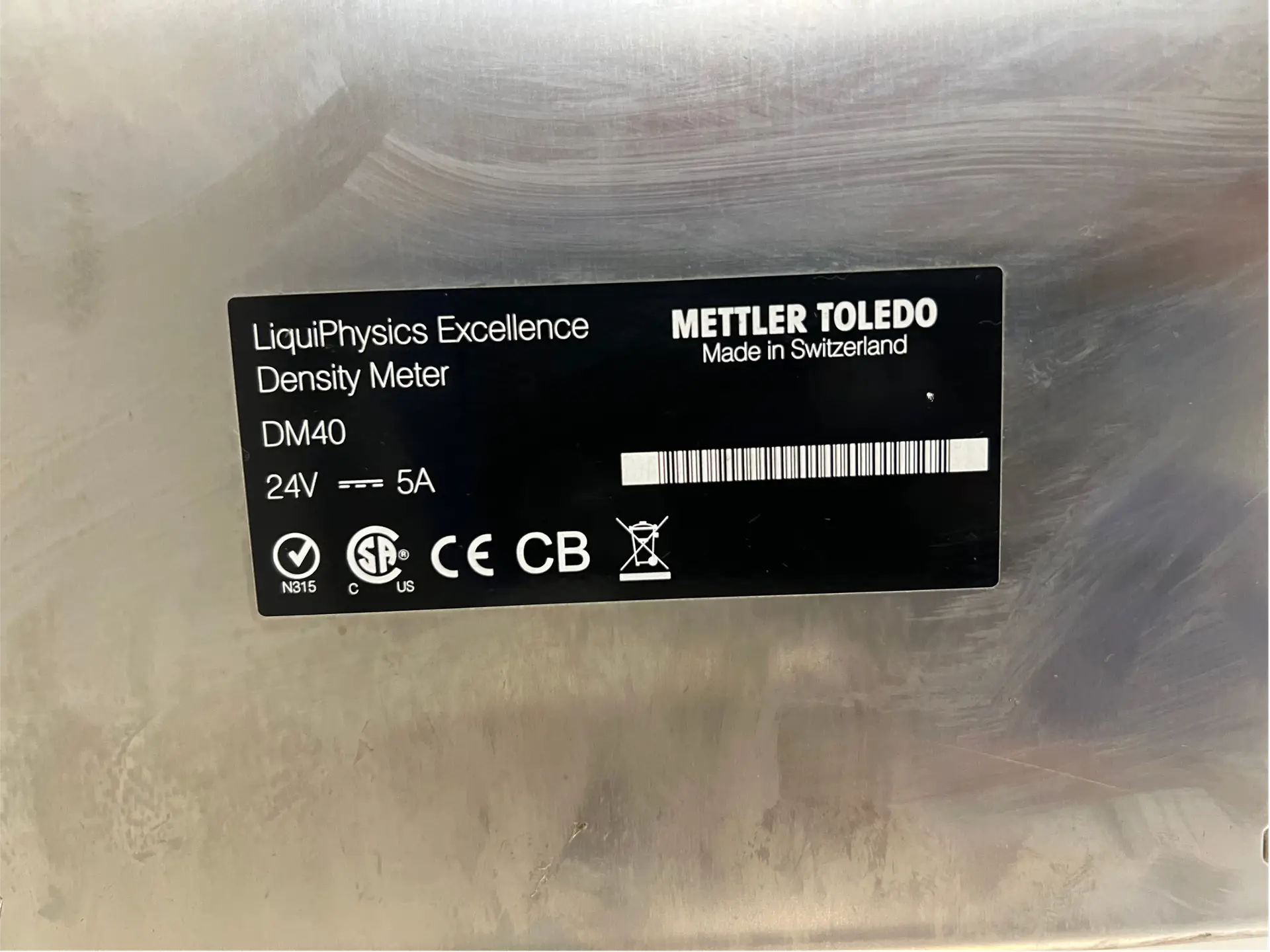 9 Mettler Toledo LiquiPhysics DM40 Density Meter
