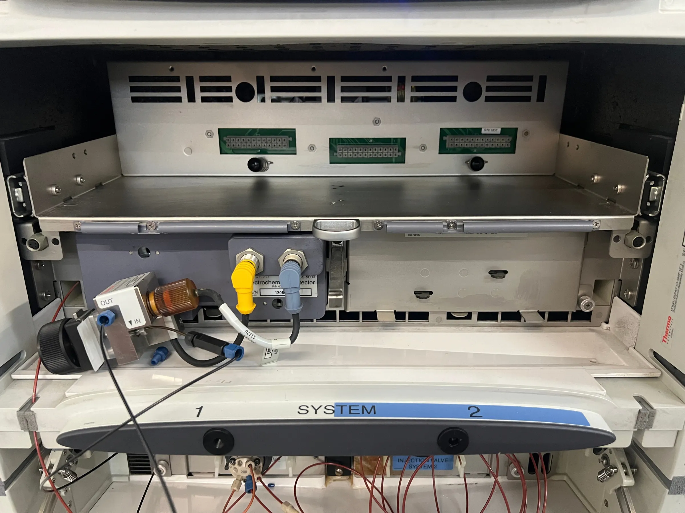 14 Thermo Scientific Dionex ICS-5000+ System