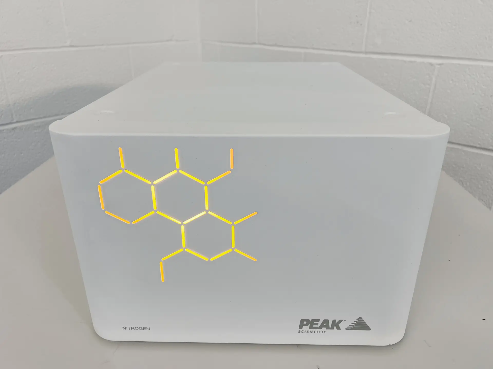 2 Peak Scientific Precision Nitrogen Generator