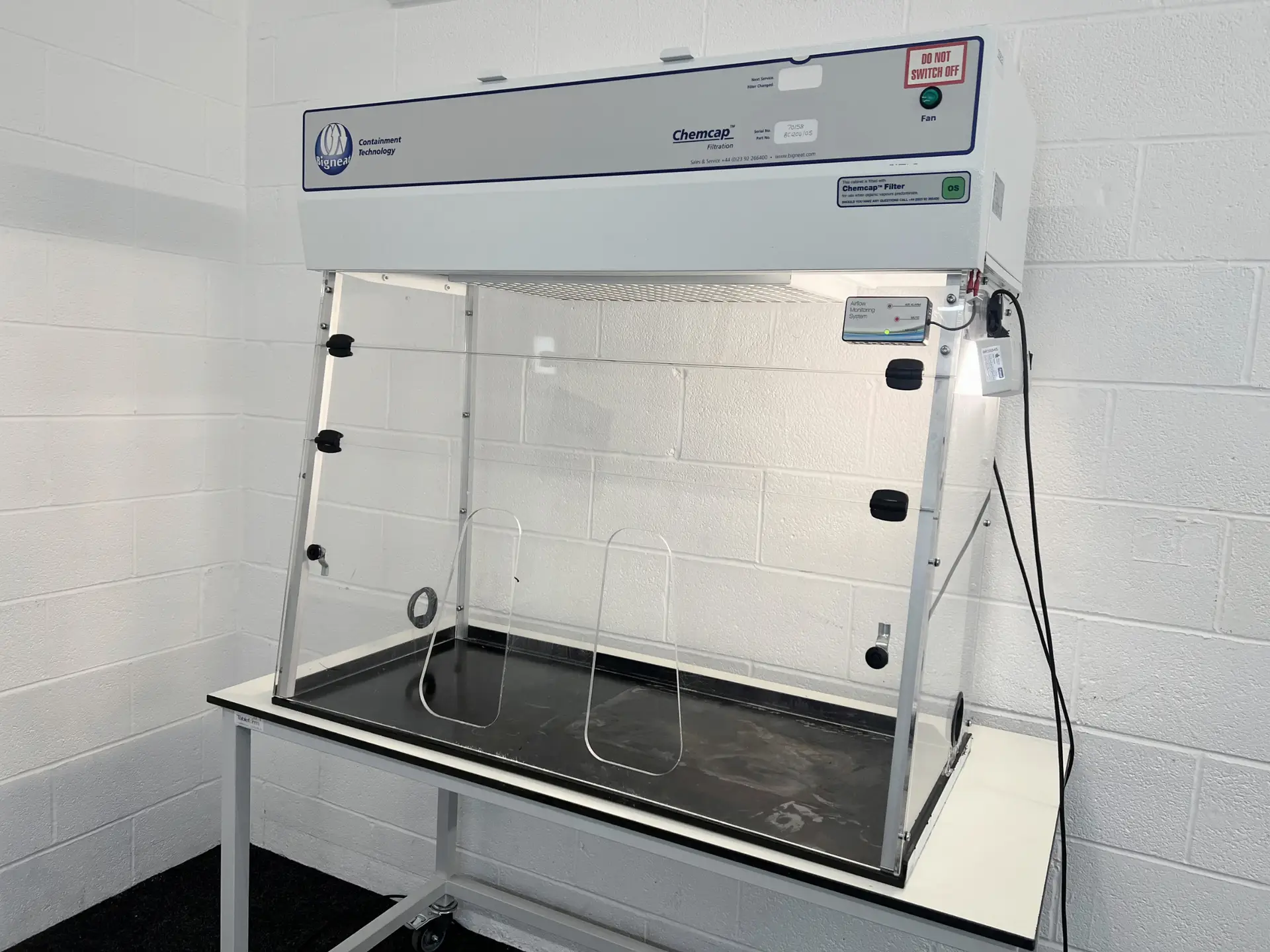 2 Bigneat Chemcap Clearview Ductless Fume Cabinet