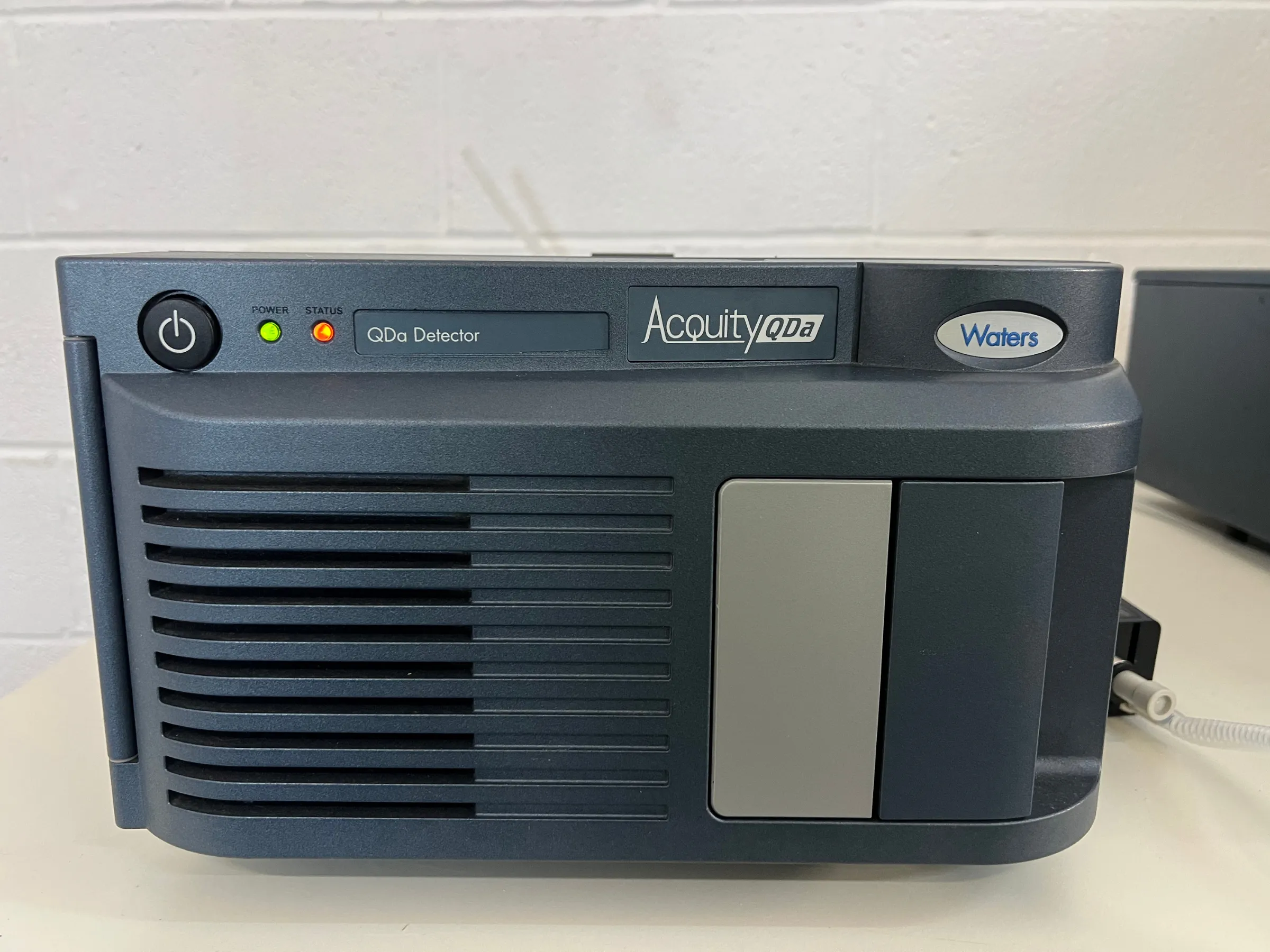 3 Waters Acquity UPLC Modules