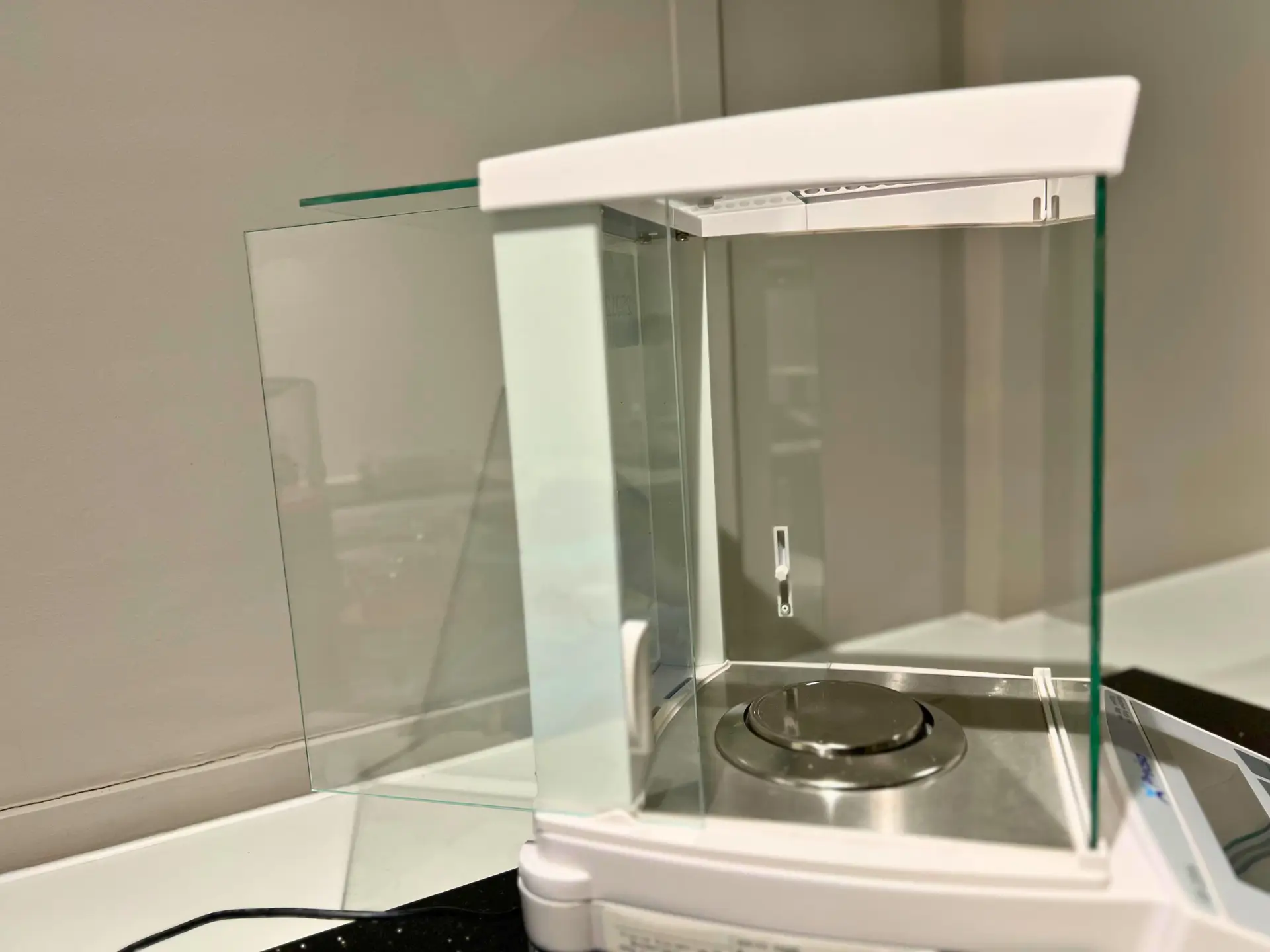 5 Precisa Series 320 XB 220A Analytical Balance