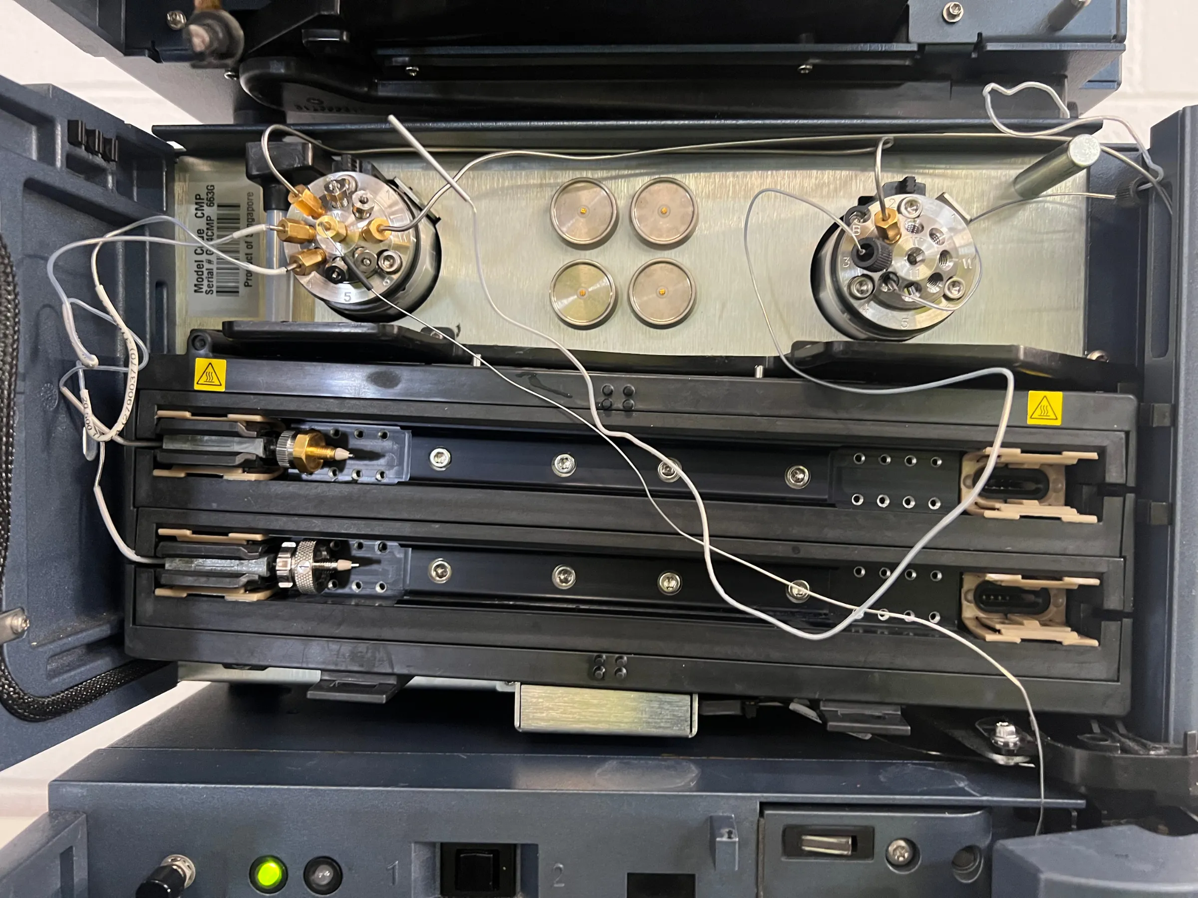 6 Waters Acquity UPLC Modules